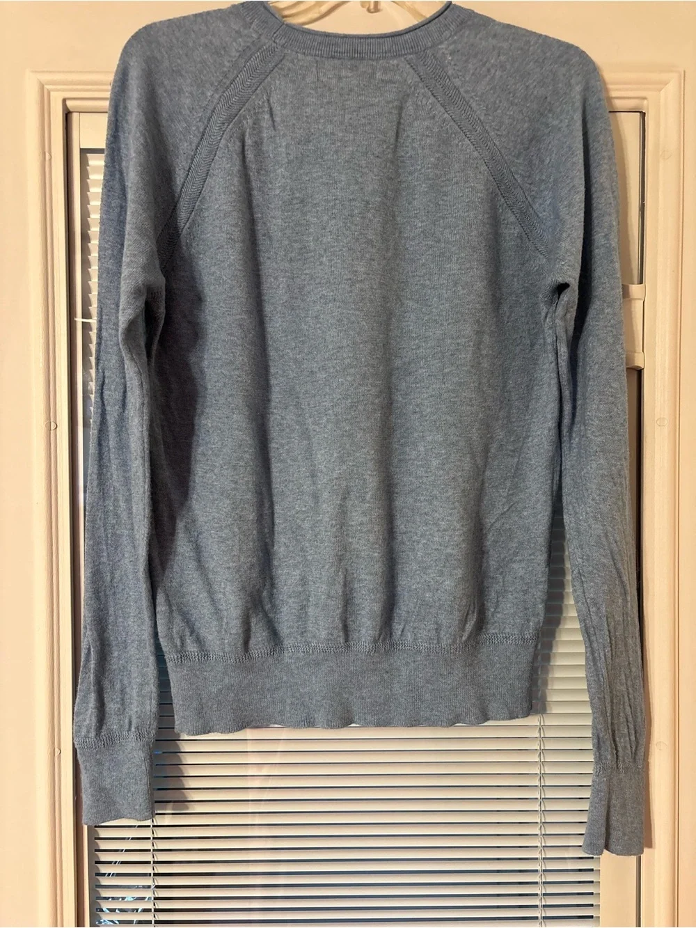 Banana Republic Men's Heather Sky Blue Crewneck Sweater